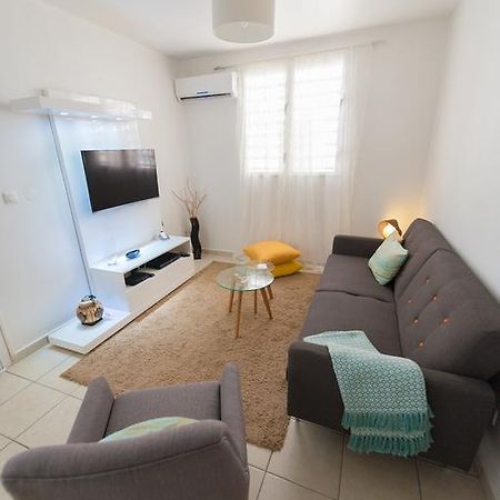 Locastudio - Carambole Sainte-Anne  Ngoại thất bức ảnh