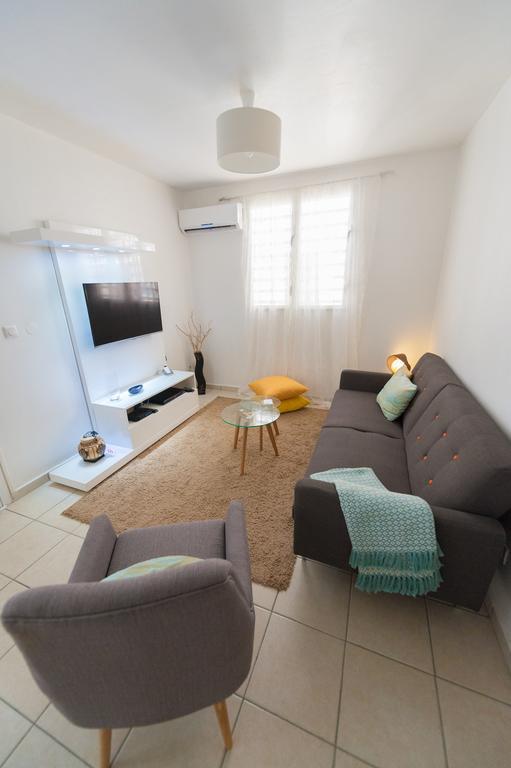 Locastudio - Carambole Sainte-Anne  Ngoại thất bức ảnh